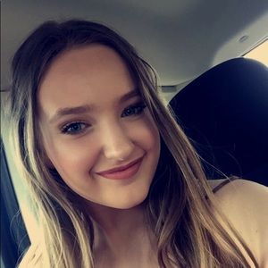 Meet your Posher, Brooke